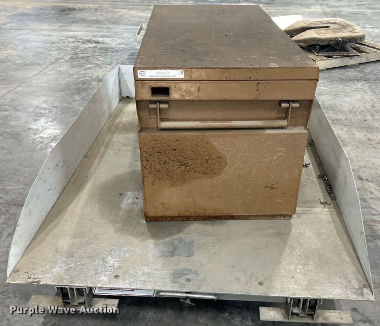 image for item MO9117 Automotive accessories