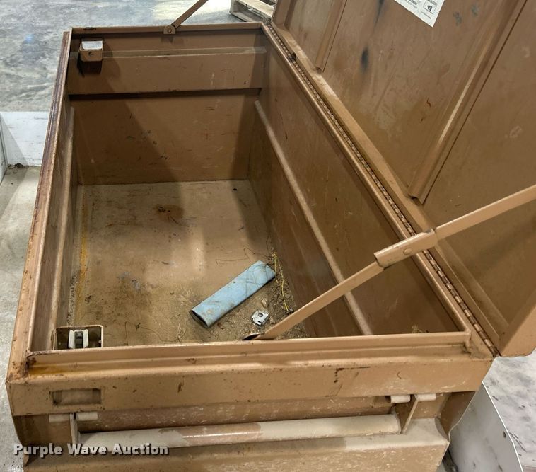 image for item MO9117 Automotive accessories