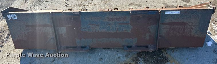 image for item MO9120 Skid steer bucket