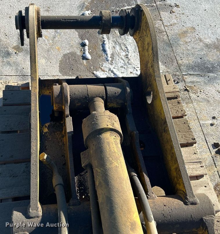 image for item MO9121 CP  excavator attachments