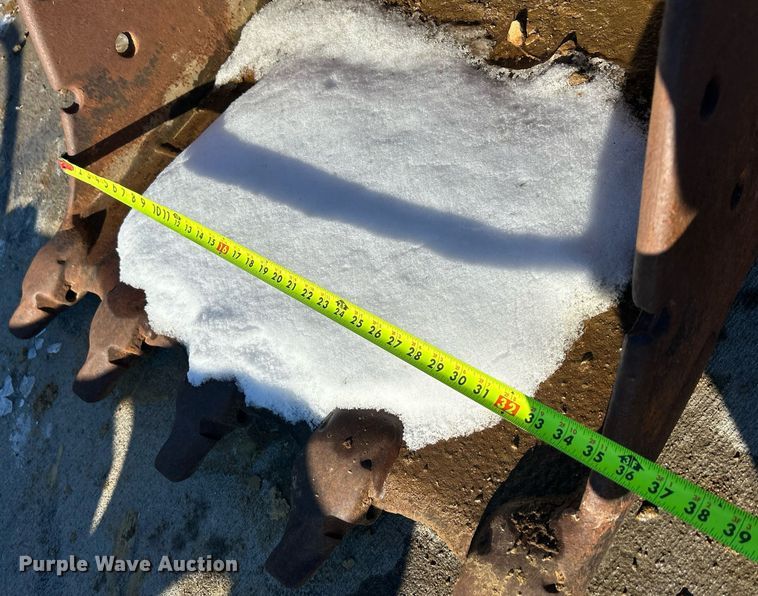 image for item MO9121 CP  excavator attachments