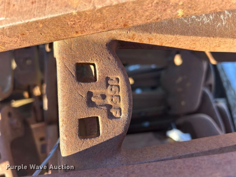 image for item MO9122 Skid steer over the tire tracks