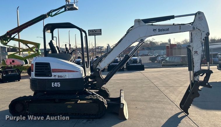 image for item MO9128 2012 Bobcat E45  mini excavator