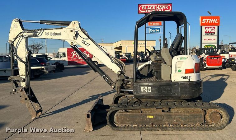 image for item MO9128 2012 Bobcat E45  mini excavator