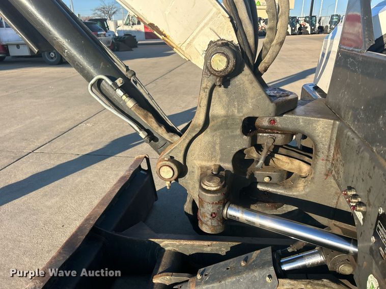 image for item MO9128 2012 Bobcat E45  mini excavator