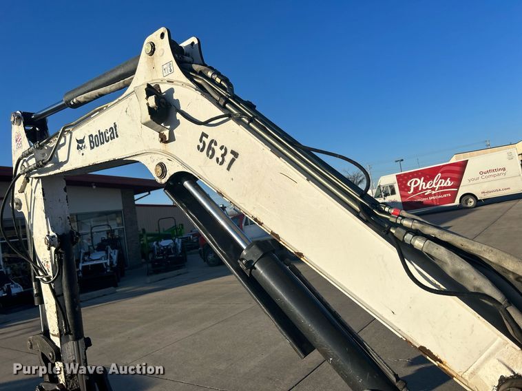 image for item MO9128 2012 Bobcat E45  mini excavator