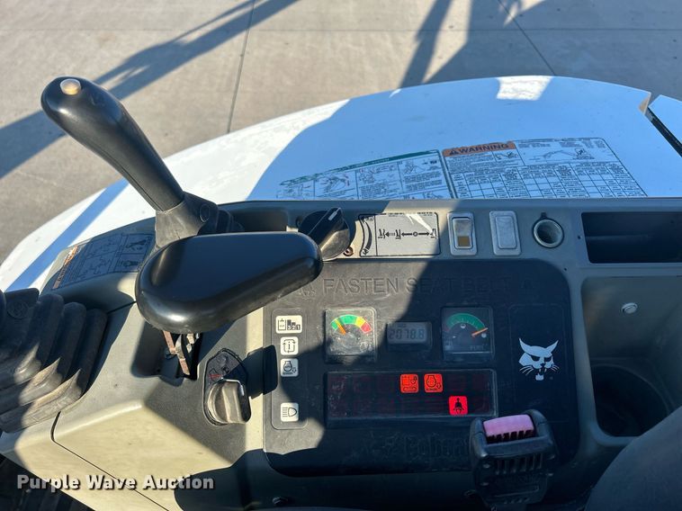 image for item MO9128 2012 Bobcat E45  mini excavator