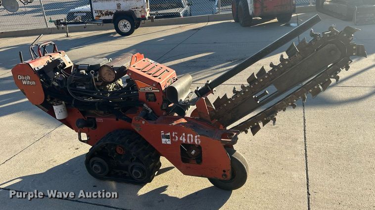 image for item MO9129 2013 Ditch Witch RT20  trencher