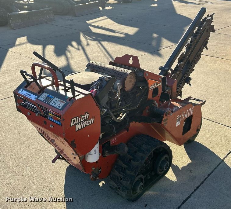 image for item MO9129 2013 Ditch Witch RT20  trencher