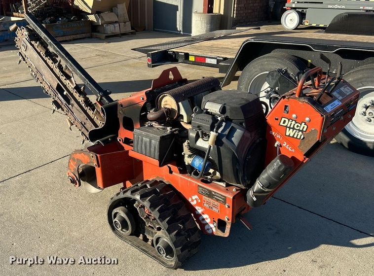 image for item MO9129 2013 Ditch Witch RT20  trencher