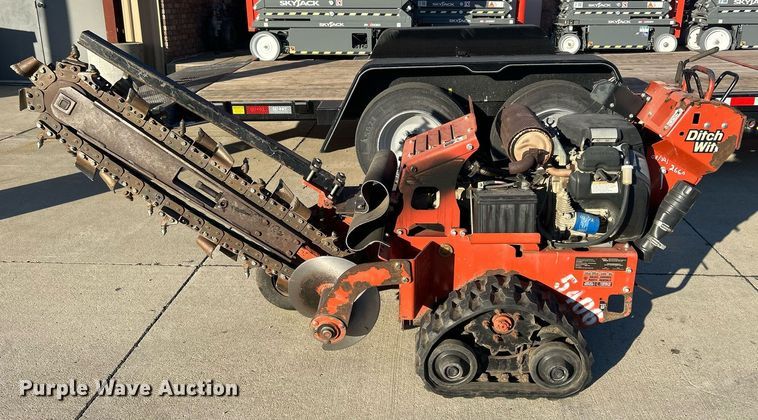 image for item MO9129 2013 Ditch Witch RT20  trencher