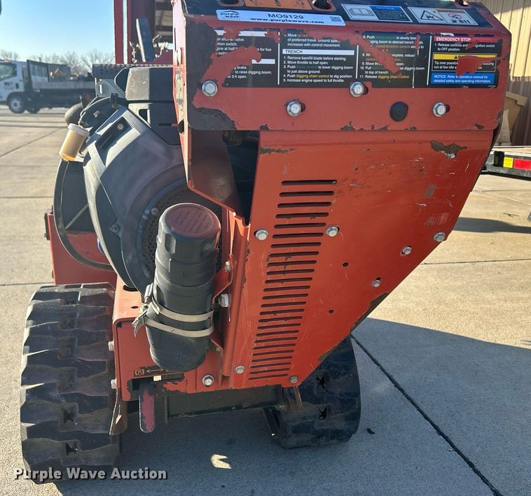 image for item MO9129 2013 Ditch Witch RT20  trencher