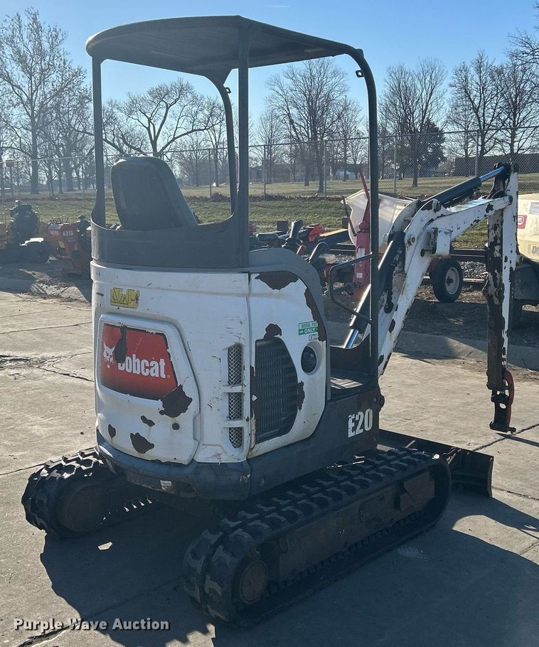 image for item MO9130 2015 Bobcat E20  mini excavator