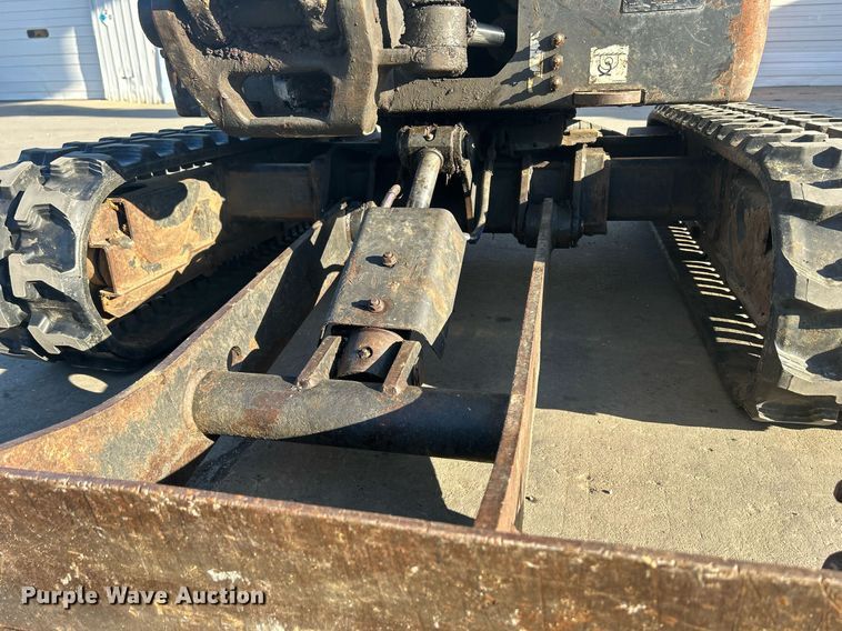 image for item MO9130 2015 Bobcat E20  mini excavator