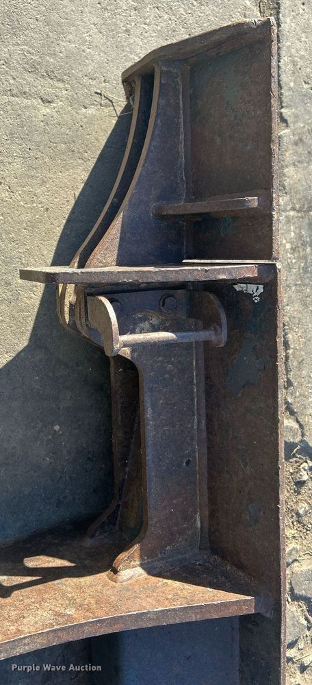 image for item MO9130 2015 Bobcat E20  mini excavator