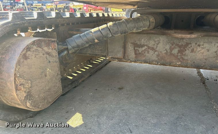 image for item MO9130 2015 Bobcat E20  mini excavator