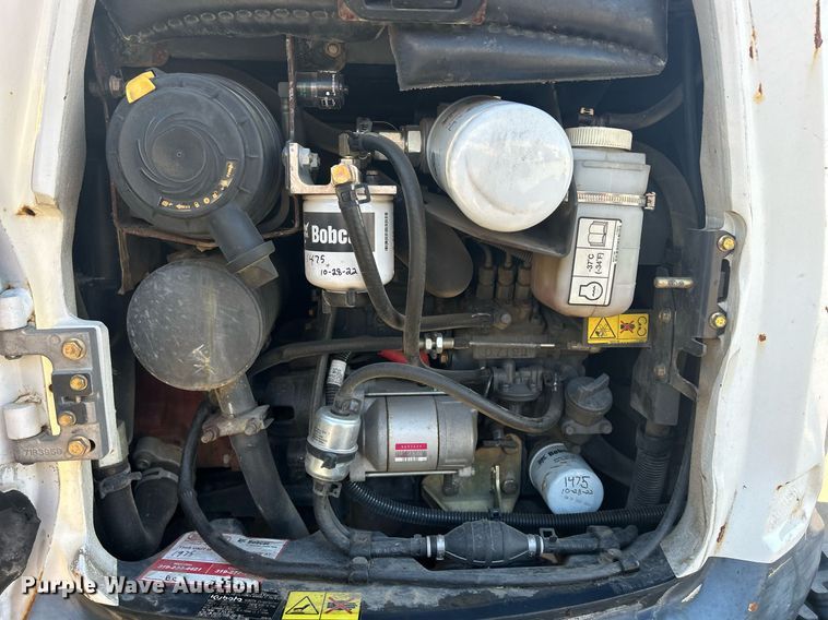 image for item MO9130 2015 Bobcat E20  mini excavator