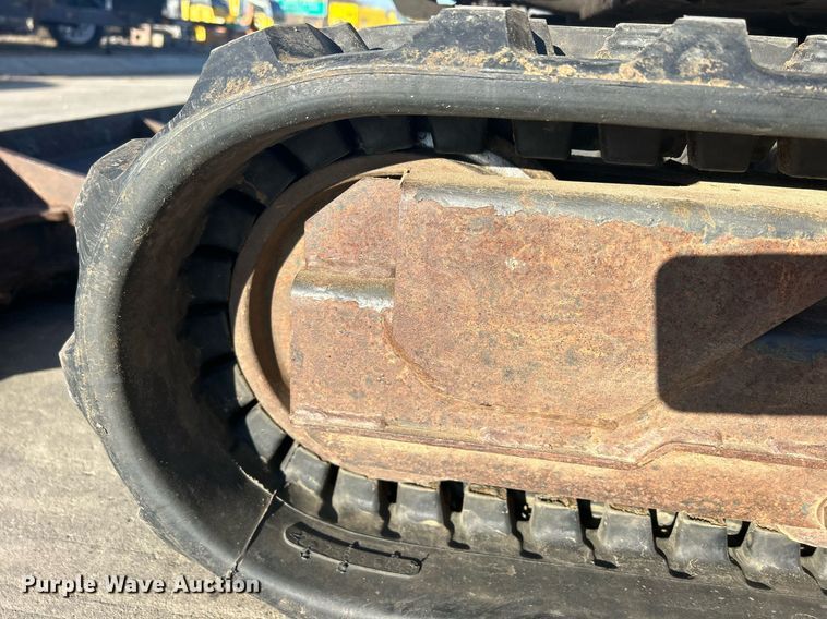 image for item MO9130 2015 Bobcat E20  mini excavator