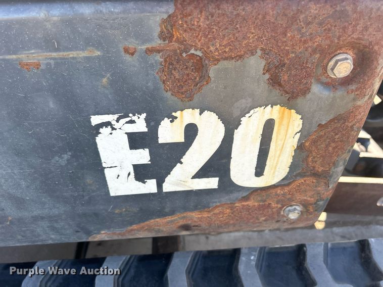 image for item MO9130 2015 Bobcat E20  mini excavator