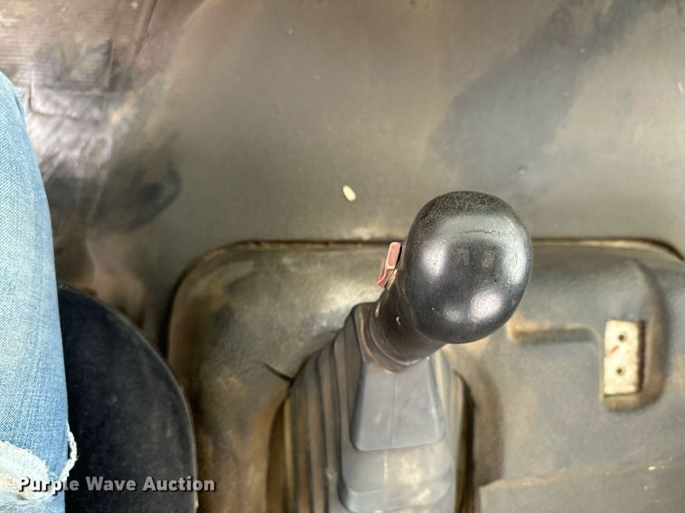 image for item MQ9510 1986  Ford CF6000  flatbed truck