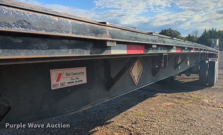 image for item MX9476 2002 Fruehauf flatbed trailer