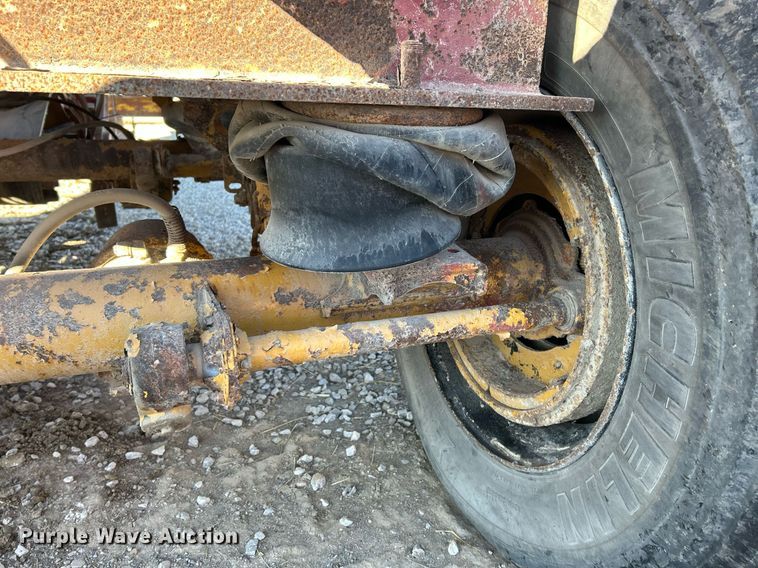 image for item NE9550 Eagle 33D7836  crusher