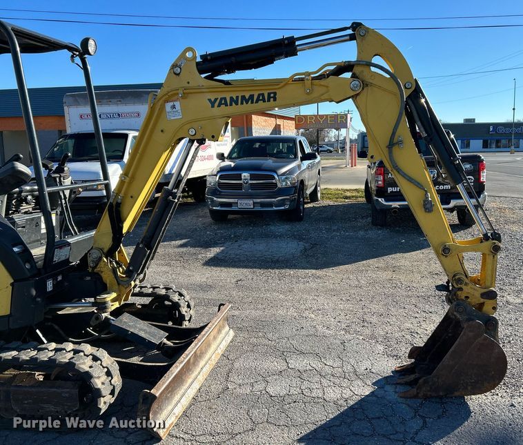 image for item NE9553 2019 Yanmar ViO25-6A  mini excavator