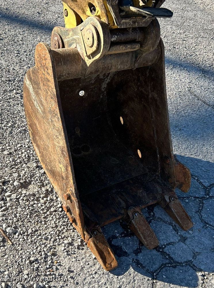 image for item NE9553 2019 Yanmar ViO25-6A  mini excavator