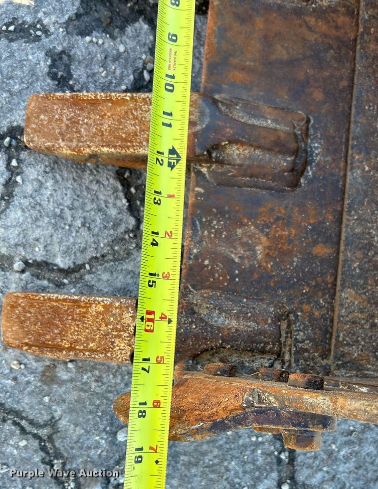 image for item NE9553 2019 Yanmar ViO25-6A  mini excavator