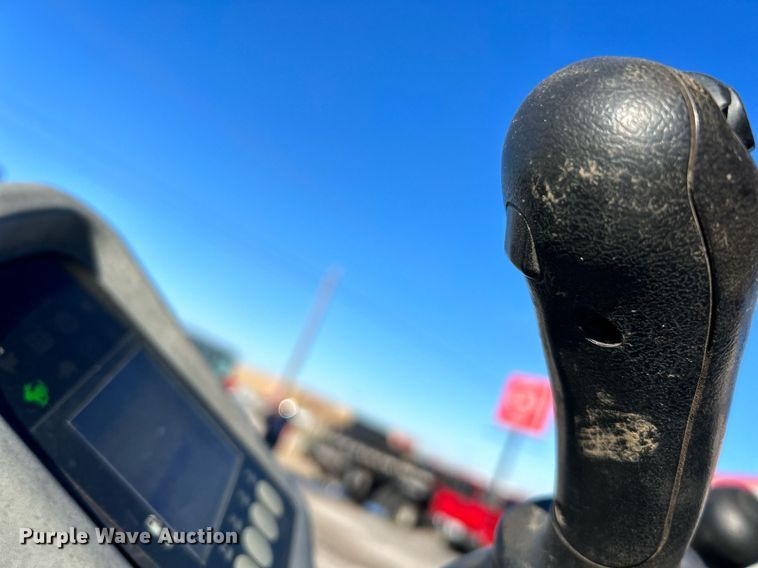 image for item NE9553 2019 Yanmar ViO25-6A  mini excavator