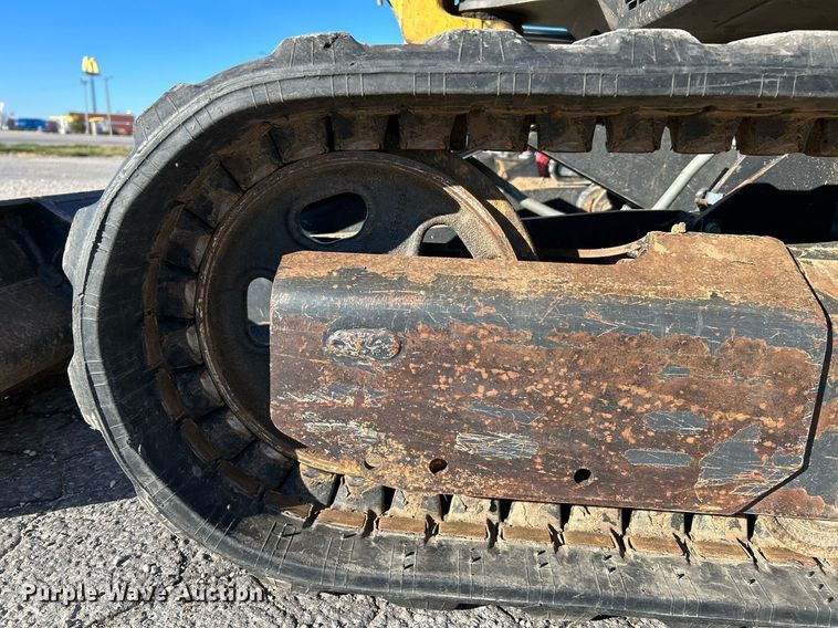 image for item NE9553 2019 Yanmar ViO25-6A  mini excavator