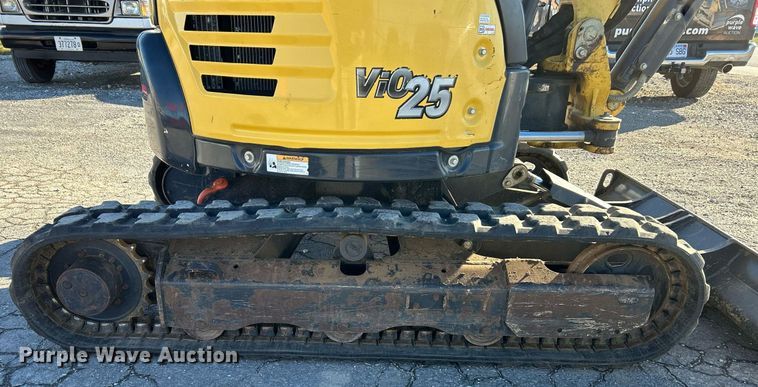 image for item NE9553 2019 Yanmar ViO25-6A  mini excavator