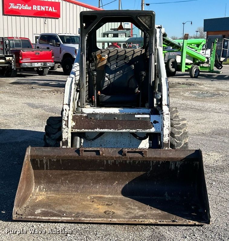 image for item NE9554 2012 Bobcat S175  skid steer loader