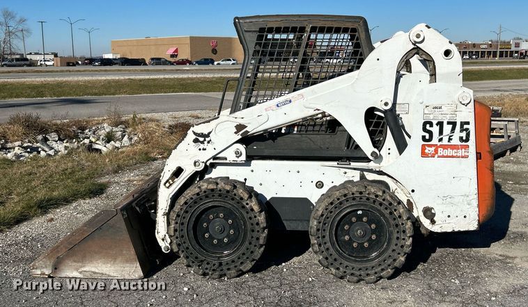 image for item NE9554 2012 Bobcat S175  skid steer loader