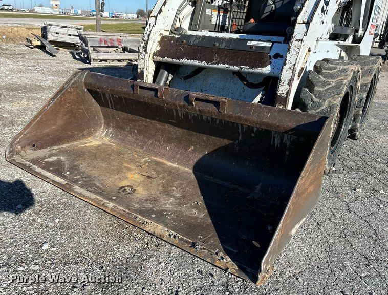 image for item NE9554 2012 Bobcat S175  skid steer loader