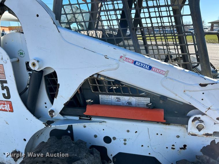 image for item NE9554 2012 Bobcat S175  skid steer loader