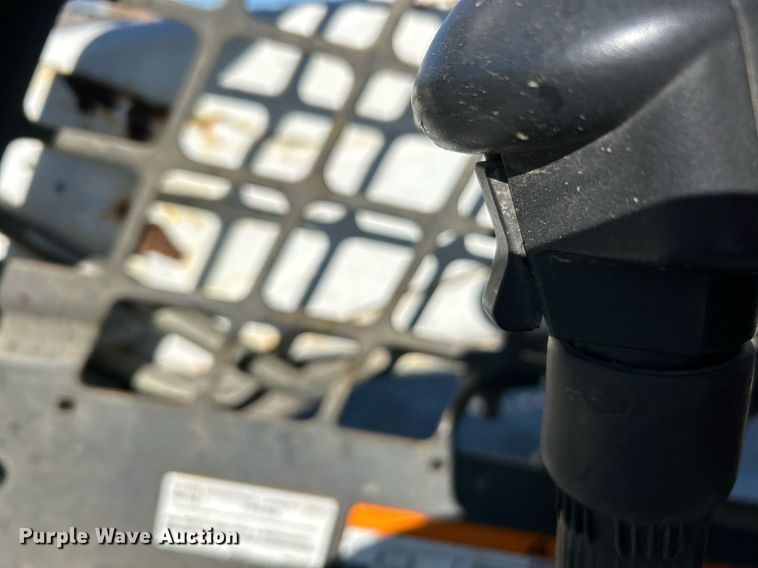 image for item NE9554 2012 Bobcat S175  skid steer loader