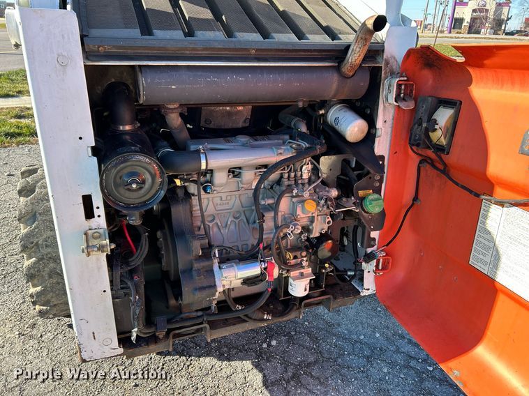 image for item NE9554 2012 Bobcat S175  skid steer loader