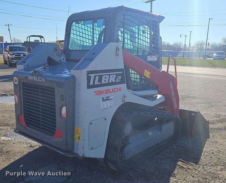 image for item NE9556 2022 Takeuchi TL8R-2  tracked skid steer loader