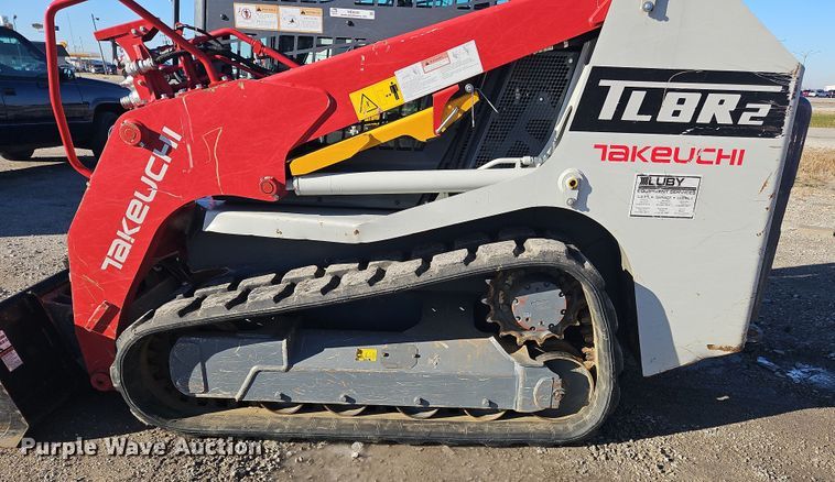 image for item NE9556 2022 Takeuchi TL8R-2  tracked skid steer loader