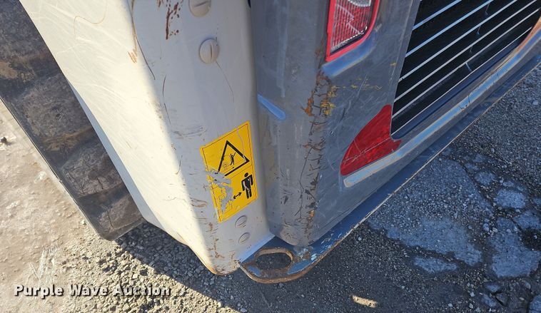 image for item NE9556 2022 Takeuchi TL8R-2  tracked skid steer loader