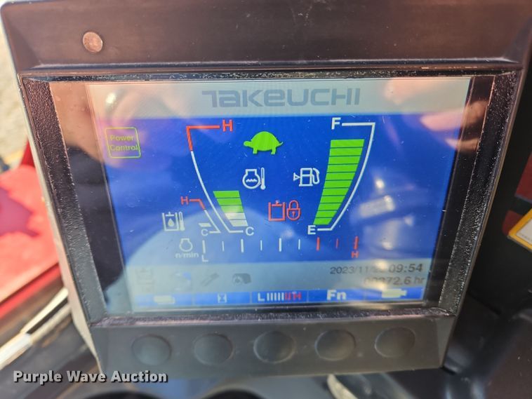 image for item NE9556 2022 Takeuchi TL8R-2  tracked skid steer loader