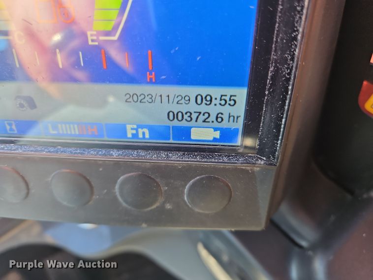 image for item NE9556 2022 Takeuchi TL8R-2  tracked skid steer loader