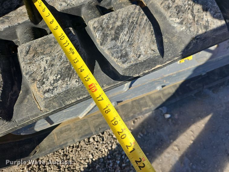 image for item NE9556 2022 Takeuchi TL8R-2  tracked skid steer loader