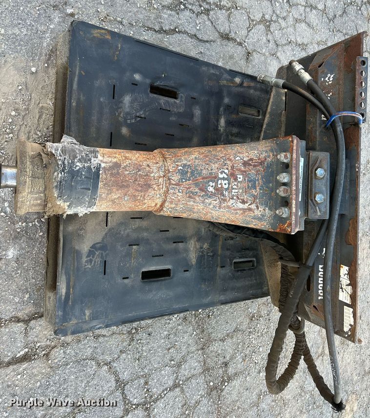 image for item NE9561 Bobcat  skid steer breaker