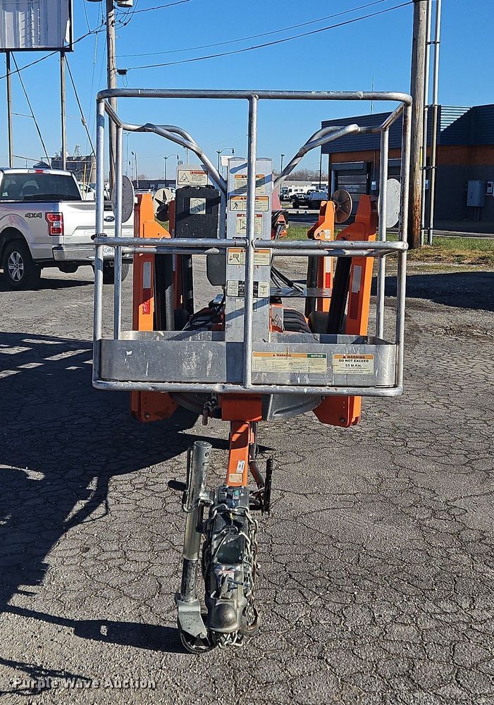 image for item NE9564 2020 JLG T350  boom lift
