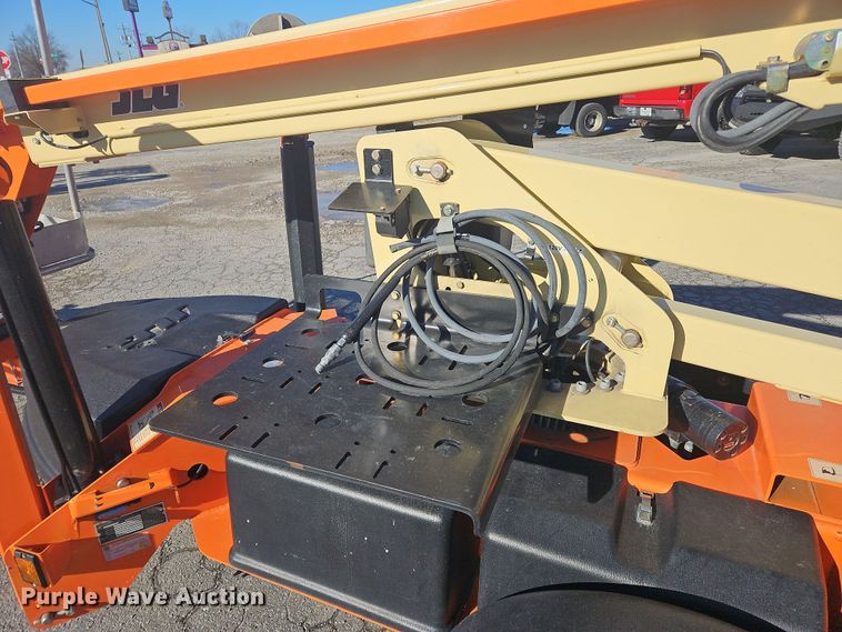 image for item NE9564 2020 JLG T350  boom lift