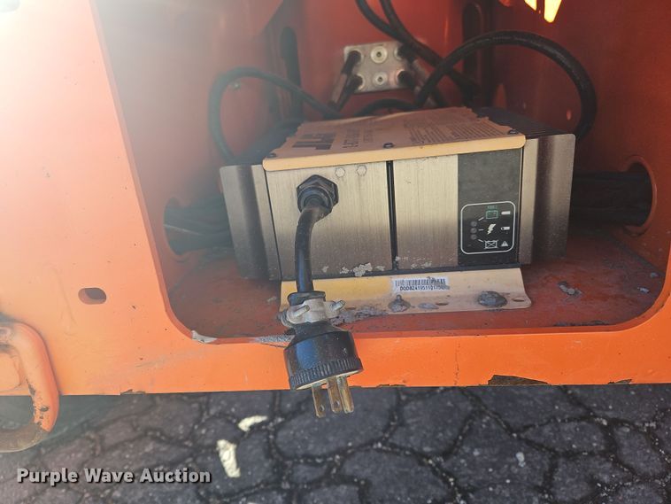 image for item NE9564 2020 JLG T350  boom lift