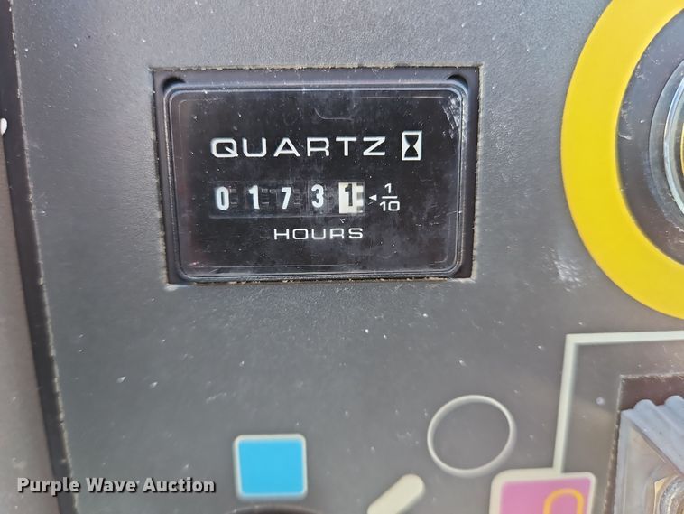 image for item NE9564 2020 JLG T350  boom lift