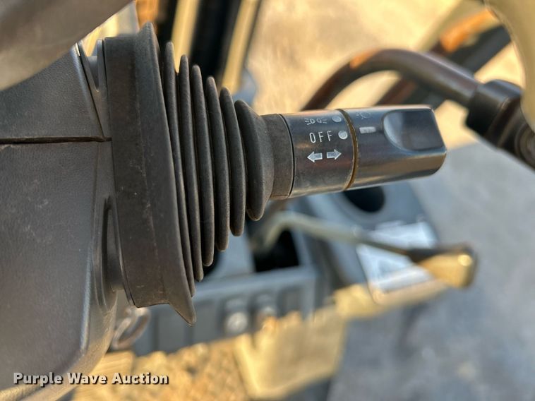 image for item NE9566 Nissan MCPL02A2BLV  forklift